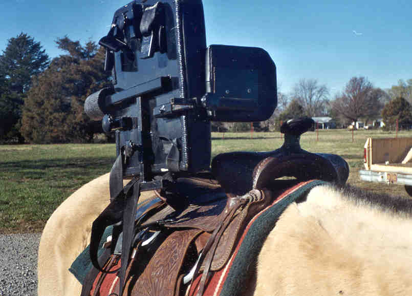 Saddle with Adaptive device, showing that it pivots to the side.